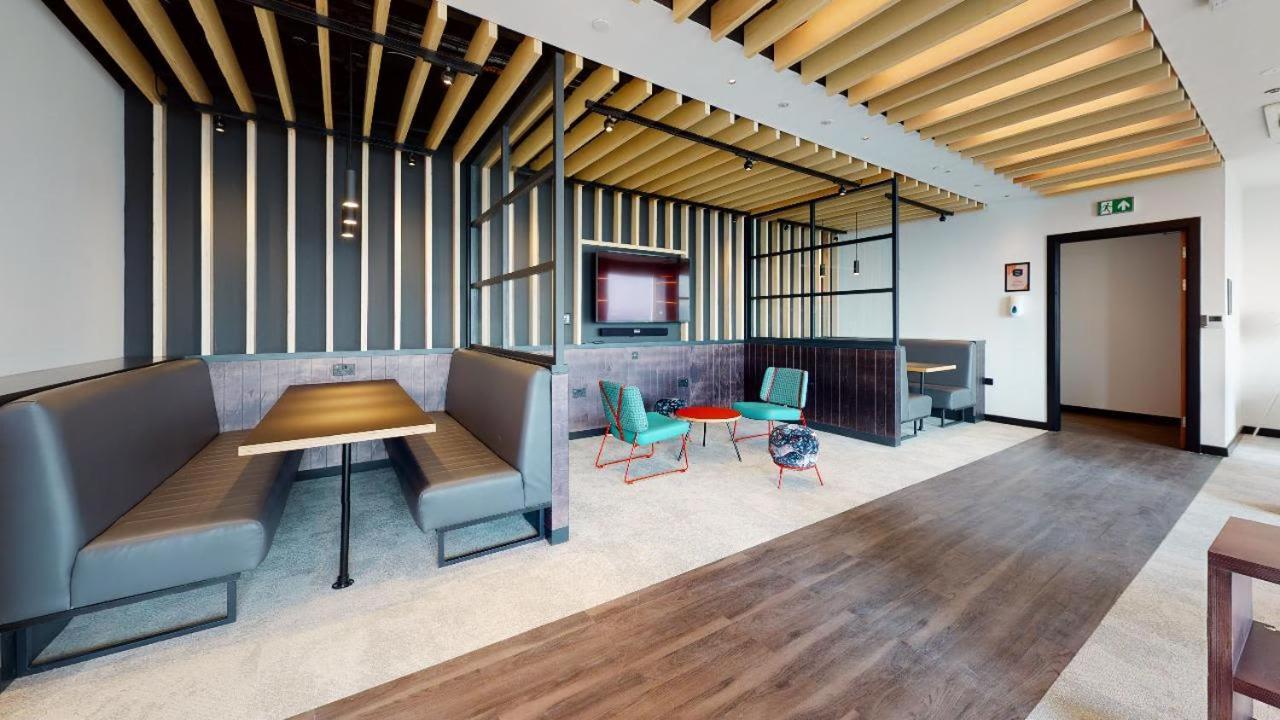 Апартаменты Iq Altus House Leeds Лидс Экстерьер фото