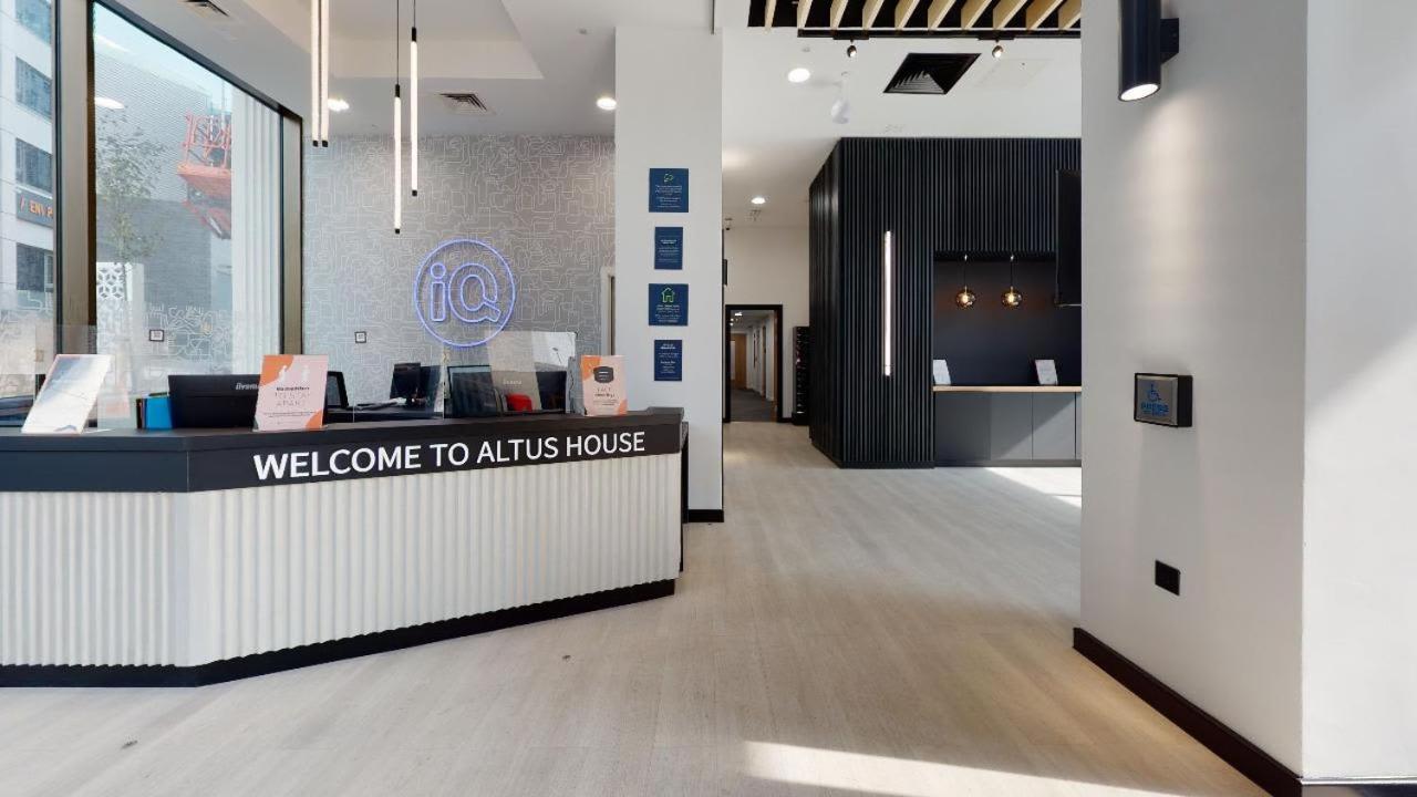 Апартаменты Iq Altus House Leeds Лидс Экстерьер фото